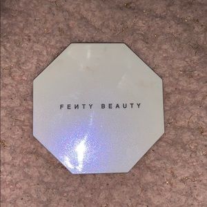Fenty Beauty Trophy Wife Highlighter 💛